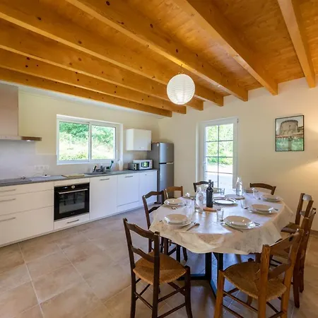 Holiday home La Maison Dans La Nature - Cadre Exceptionnel Au Bord De Cours Deau Sainte-Livrade-sur-Lot